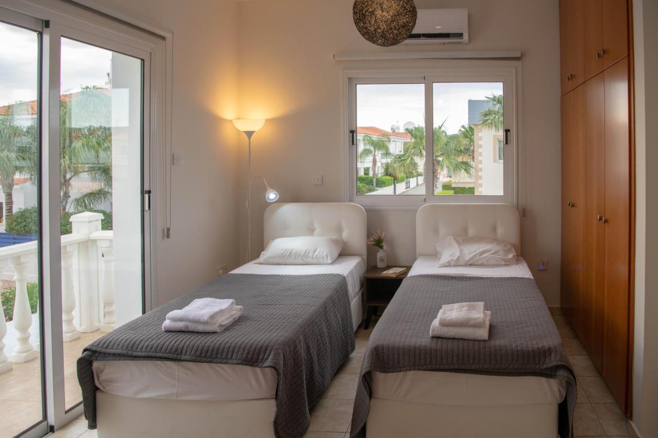 Villa Ruby Nissi Beach Ayia Napa Exterior photo