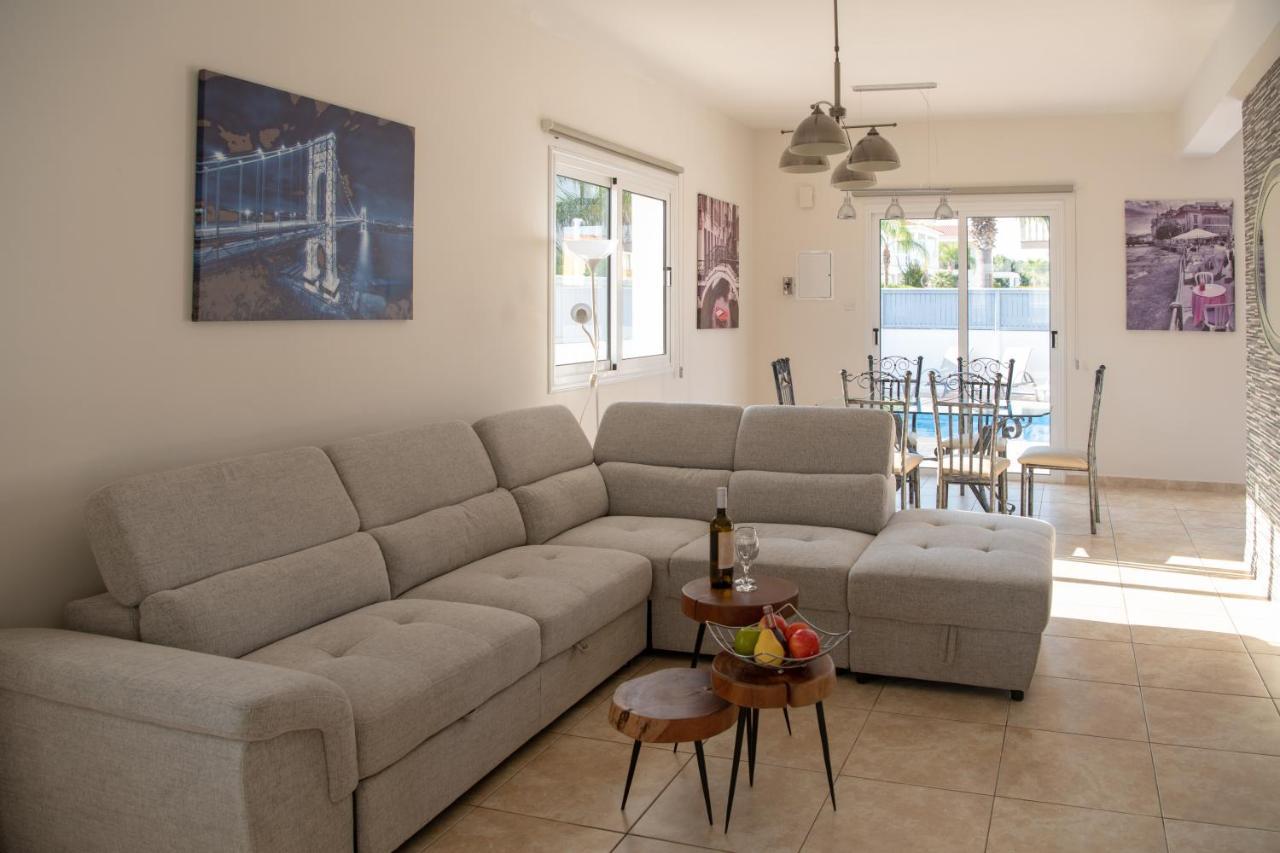 Villa Ruby Nissi Beach Ayia Napa Exterior photo